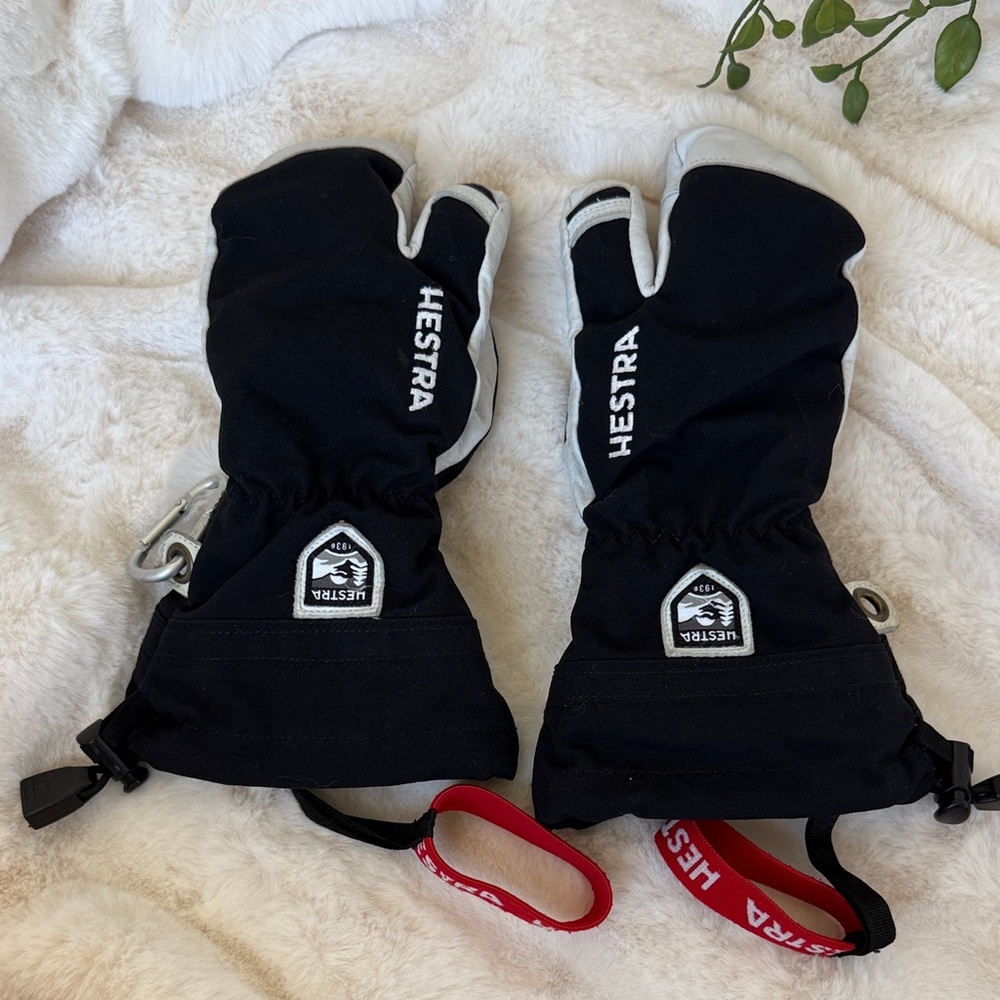 Kids Hestra Heli Ski Junior 3-Finger Glove with removable liners